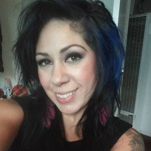 Meet your Posher, Monique